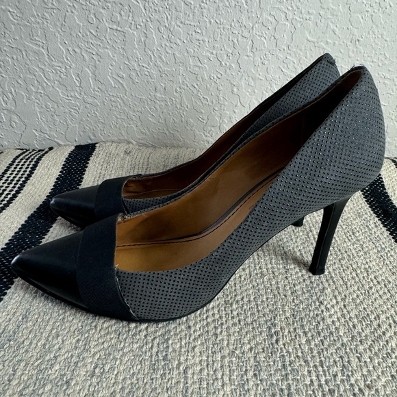 Audrey Brook Abbie Pump Heels in Gray Pebbled Suede - Picture 3 of 7